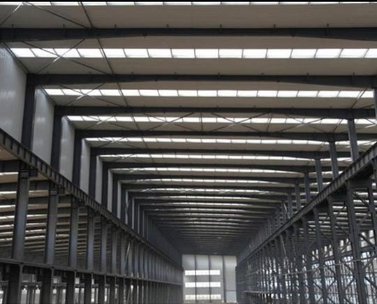 Prefabricated steel warehouse construction